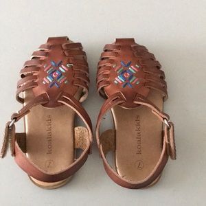 Sandals toddler size 7